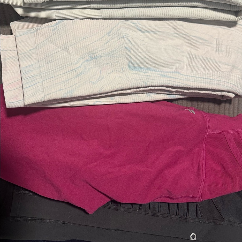 ALO Yoga Pink and Gray Leggings